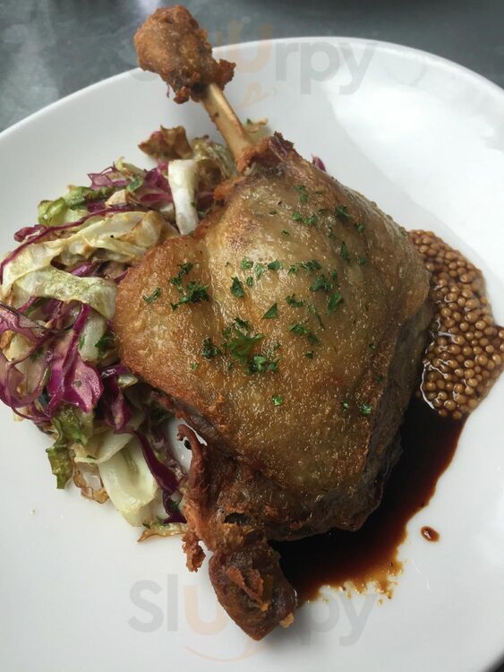 Osha Thai Sushi Gallaria