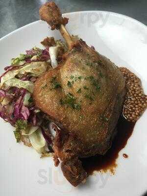 Osha Thai Sushi Gallaria