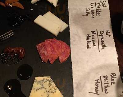 Cheese Please & Clooney's Wine Bar