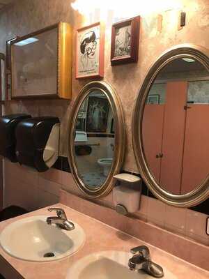 Buca Di Beppo Italian Restaurant