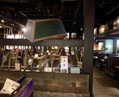 Mackenzie River Pizza, Grill & Pub