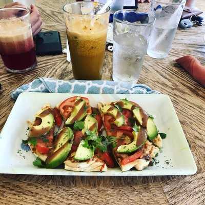 Avocado Cafe And Juice Bar