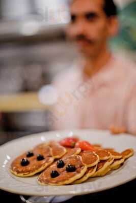 Fountain Coffee Room