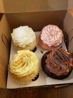 Sivada's Cupcakery