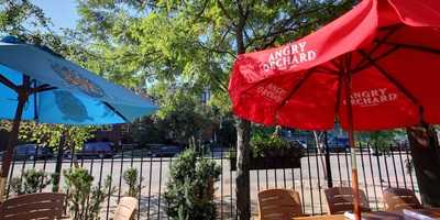 Keystone Bar & Grill Hyde Park