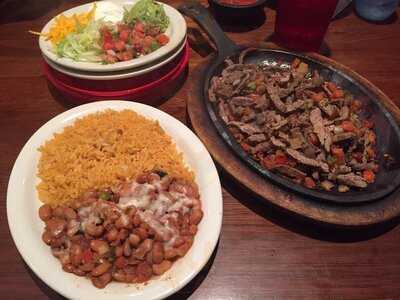 La Familia Mexican Restaurant