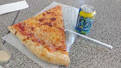 Cross Bronx Pizzeria