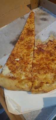 Cross Bronx Pizzeria