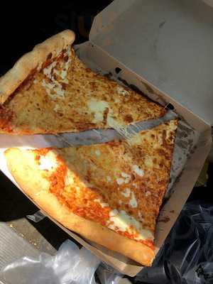 Cross Bronx Pizzeria