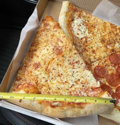 Cross Bronx Pizzeria