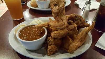 Sandra Dee's Barbeque & Seafood