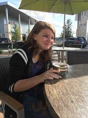 Menchie's Frozen Yogurt