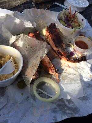 Brown's Bar-b-que
