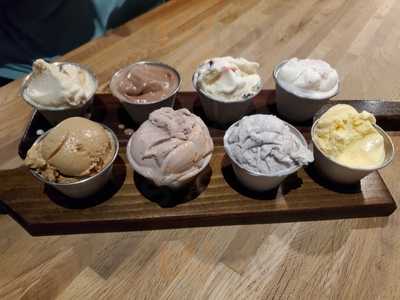 Boozy’s Creamery & Craft