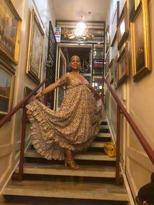 Baklovah Bakery & Sweets