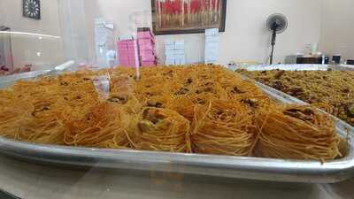 Baklovah Bakery & Sweets