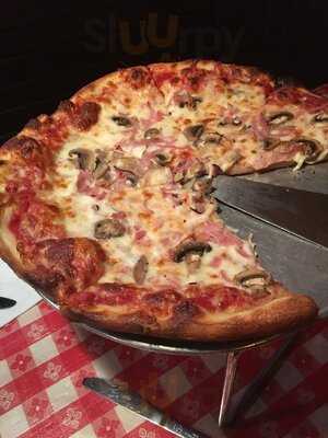 Ferraro's Pizzeria And Pub