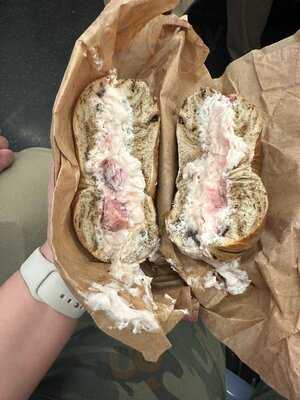 Leo's Bagels