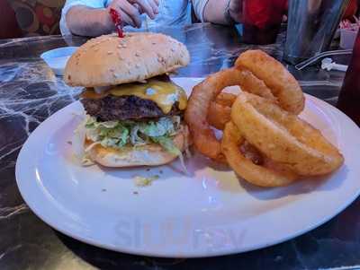 Hudson's Bar & Grill