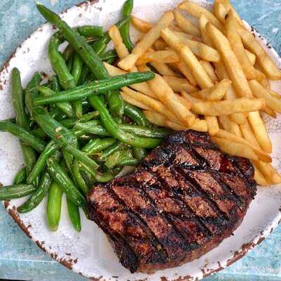 Wolfies Grill - Geist