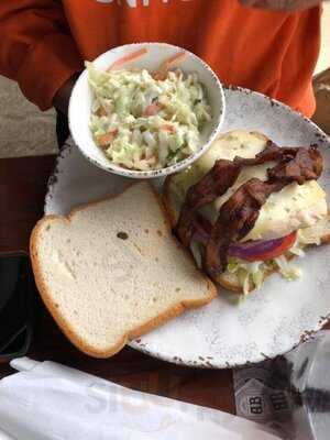 Wolfies Grill - Geist