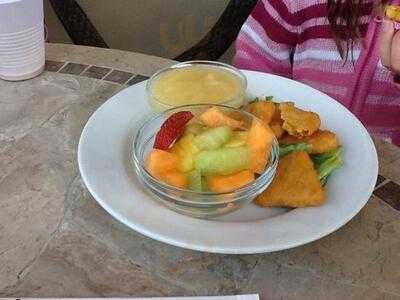 Chestnut Grill & Sidewalk Cafe