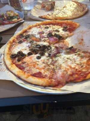 Blaze Pizza