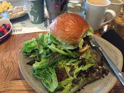 5 O'clock Somewhere Rooftop Bar