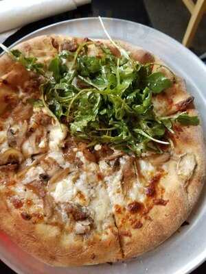 The Pizza Peel & Tap Room - Plaza Midwood