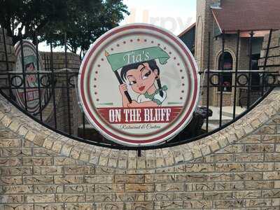 Tia's On The Bluff