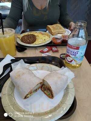 Fluffy's Cafe & Pizzeria