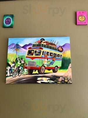 Puravegan Cafe & Yoga