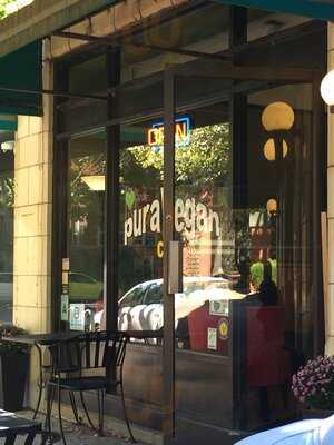 Puravegan Cafe & Yoga