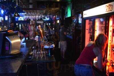 Houston Street Bar & Patio