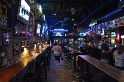 Houston Street Bar & Patio