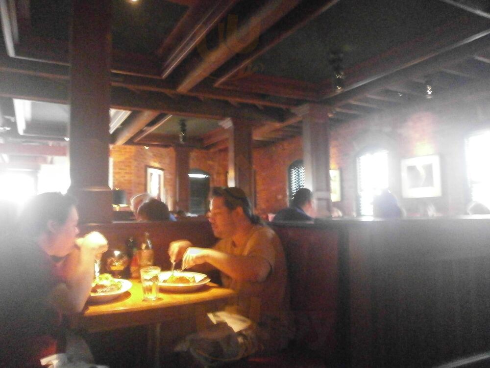 Houston Street Bar & Patio