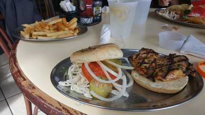 Poppy's Time Out Sports Bar & Grill