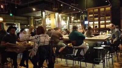 Stella Barra Hollywood