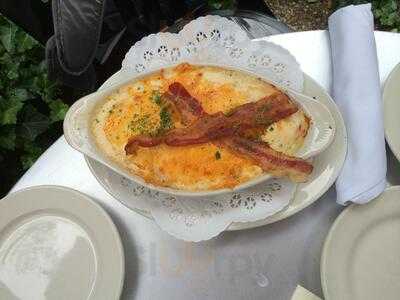 The Bristol Bar And Grille