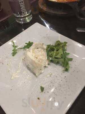 Wood Fired Pizza Wine Bar