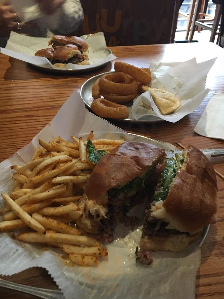 Stack'd Burgers And Beer