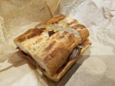 El Super Pan Latino Sandwich & Bar