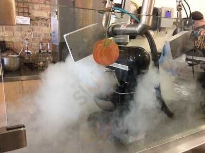 Chill-n Nitrogen Ice Cream - Pinecrest
