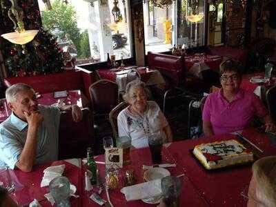 Trak's Greek & Italian Restaurant