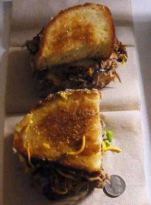 Melt Bar And Grilled