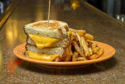 Melt Bar And Grilled