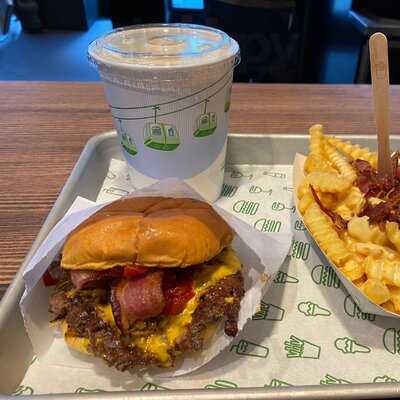 Shake Shack River North