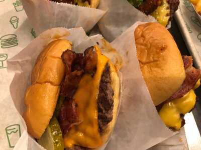 Shake Shack River North