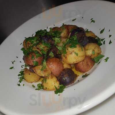 El Layali Lebanese Cuisine