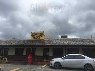 Bonnie & Clyde's Pizza Parlor